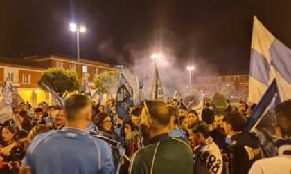 Napoli Campione d'Italia, i tifosi festeggiano in centro