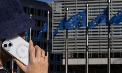Dazi: Ue mira a punti dolenti degli Usa nell'incombente guerra tariffaria