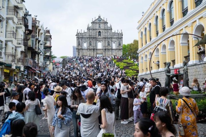 Cina: record di afflussi turistici a Macao nei primi giorni della vacanza del primo maggio