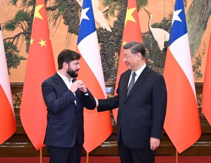 Cina: Pechino, incontro tra Xi Jinping e presidente della Colombia