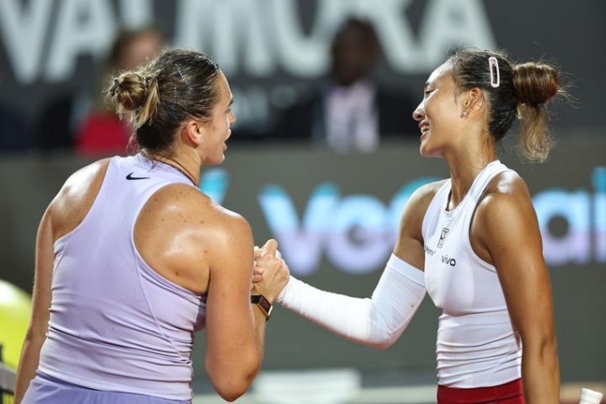 Italia: Roma, atleta cinese Zheng Qinwen vince quarti di finale (1)