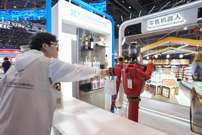 Cina: quarta expo Cina-CEEC e fiera internazionale dei beni di consumo nello Zhejiang