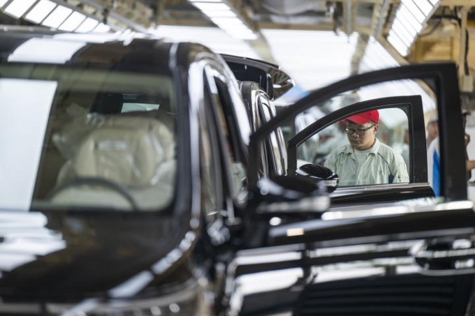 Cina: PMI manifatturiero aumenta a 49,5 a maggio