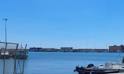 L'allarme dei pescatori: "Porto insabbiato, Meloni ci aiuti"
