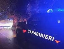 Arrestati due giovani per spaccio, uno tenta la fuga e aggredisce i Carabinieri