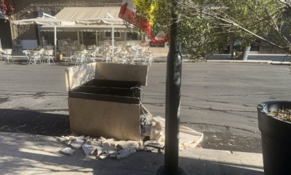 Fioriera distrutta, non è stato un atto vandalico
