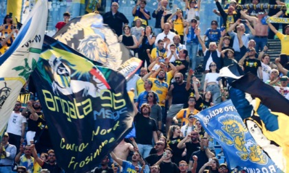Caos in serie B: Brescia presidiata, rabbia Salernitana, il Frosinone aspetta