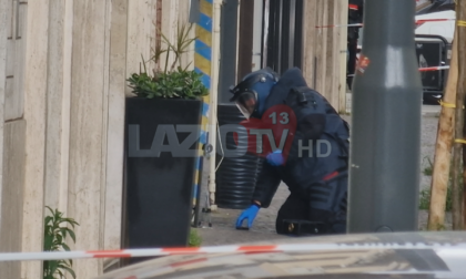 Pacco bomba in centro: "Poteva esplodere"