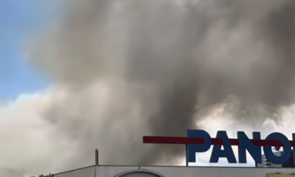 Incendio a Panorama, proseguono le indagini: danni per oltre 4 milioni