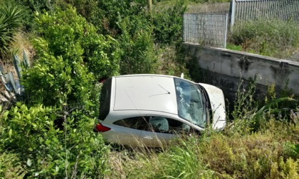 Incidente in via Epitaffio, uomo in codice rosso