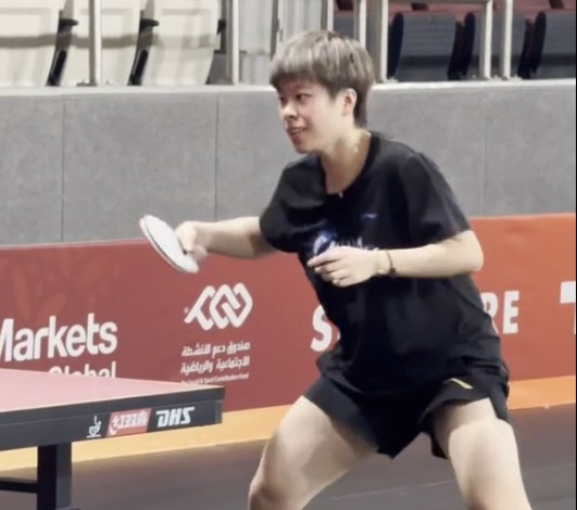Cina: si prepara con tavoli bordeaux per Campionati mondiali ping pong