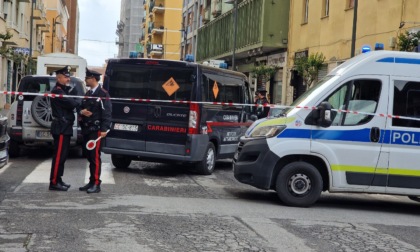 Pacco sospetto in centro, chiusa la strada