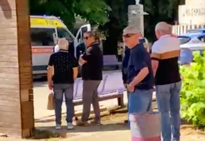 Accoltella un uomo per 80 euro, arrestato
