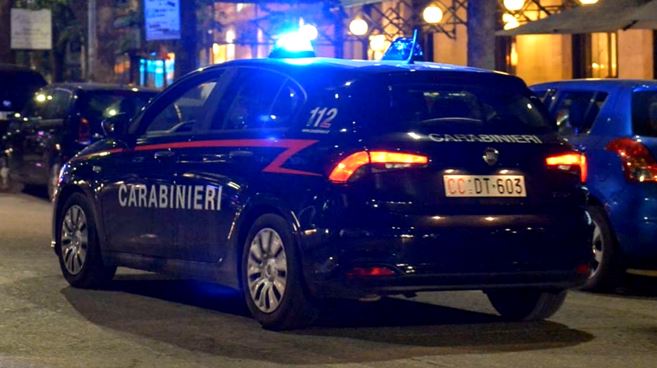 Aveva danneggiato un’auto ed un furgone, identificato e denunciato
