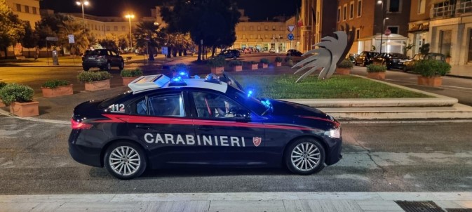 Soprese a rubare in un supermercato, denunciate due donne di origine romena