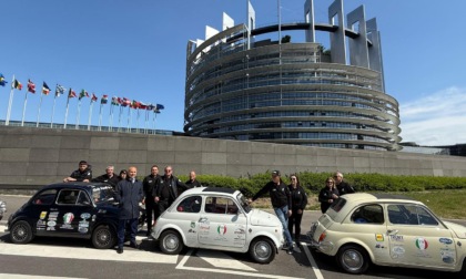 Oltre 3.000 chiloletri con la Fiat 500 per raggiungere il Mare del Nord