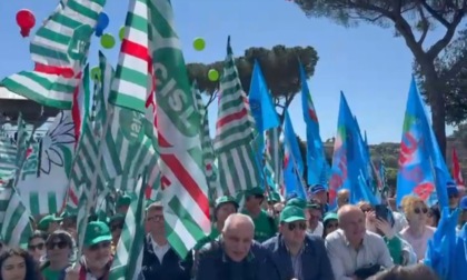 Sindacati in piazza: "Uniti per un lavoro sicuro"