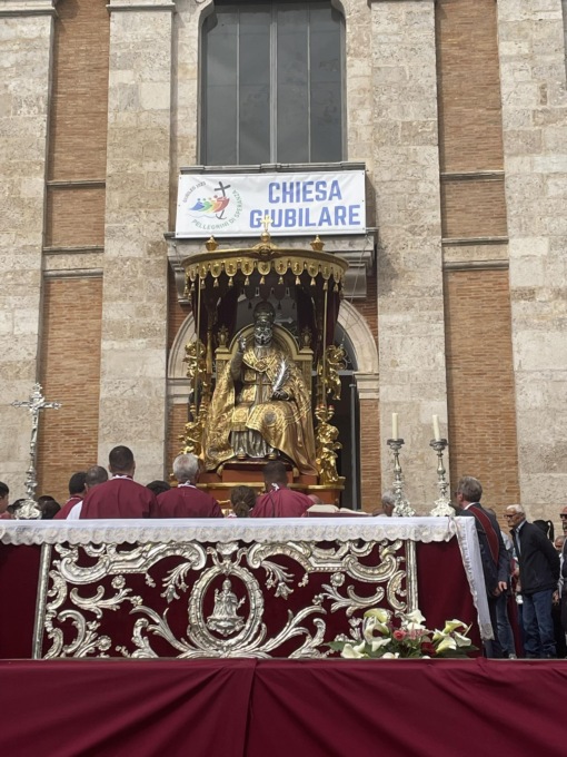 In migliaia per la festa del patrono San Sisto
