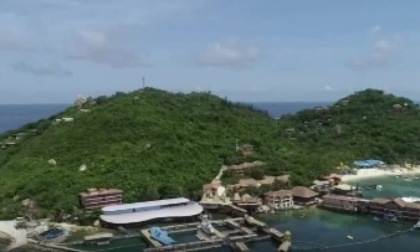 Cina: piantare corallo sott'acqua