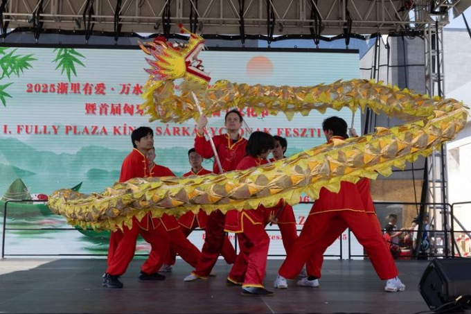 Ungheria: celebrazione della Festa delle Barche Drago a Budapest
