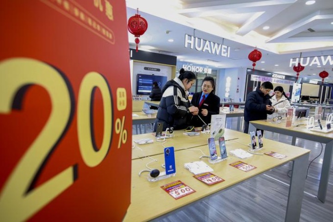 Cina: programma di permuta dei beni di consumo genera vendite per 1.100 mld di yuan