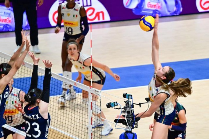 Sport: partita tra Cina-Italia di Pool 5 alla VNL femminile (2)