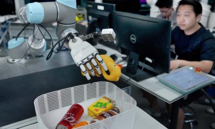 Cina: Guangdong sviluppa industria dei robot (2)