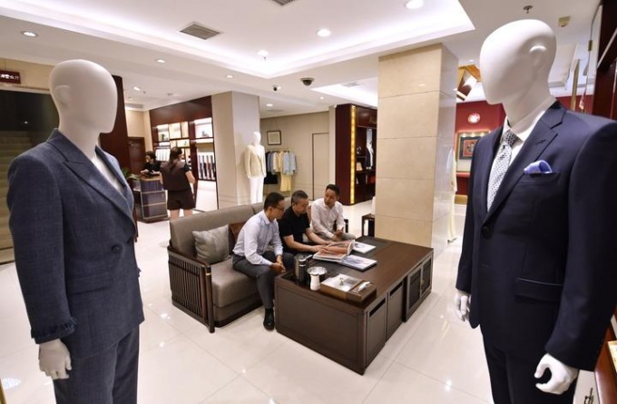 Cina: sartoria, nuovo vigore per il tradizionale marchio Longqingxiang