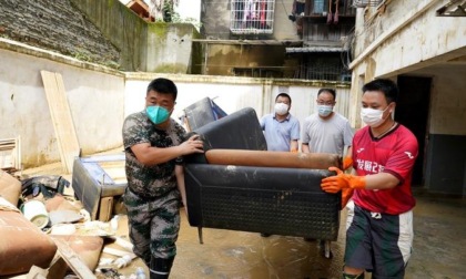 Cina: Guizhou, a Rongjiang operazioni di soccorso per alluvioni (2)
