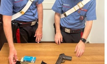 Girava con una scacciacani modificata, denunciato