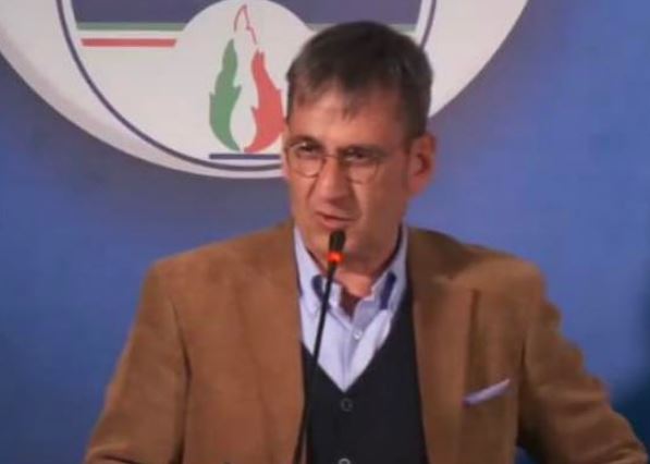 Caso rifiuti, Fratelli d’Italia: “La privatizzazione di ABC non è una opzione”