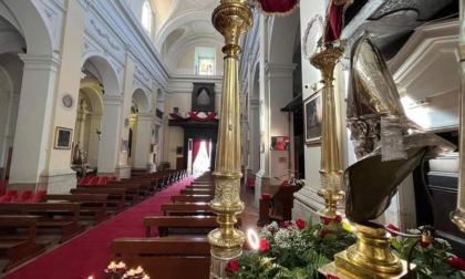 Collana del santo rubata, il vescovo allontana il parroco