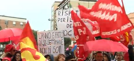 La cooperativa Osa licenzia 111 lavoratori. L’impegno del comune, questa mattina assemblea pubblica in piazza