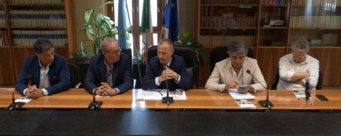“Voci fuori dalle mura”, le storie dei quartieri popolari della provincia