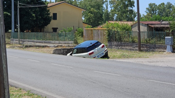 Incidente in via Acque Alte, due feriti