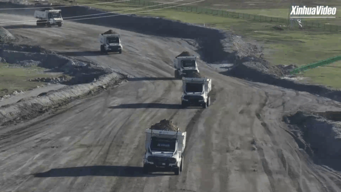 Cina: inaugura maggior flotta al mondo di camion da miniera senza conducente a nord