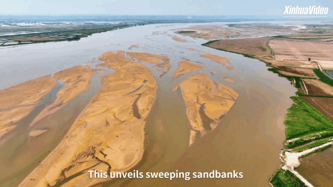 Cina: fiume Giallo rivela una straordinaria opera d’arte naturale