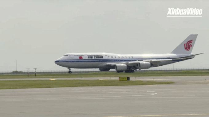 Xi: arriva ad Astana per Vertice Cina-Asia centrale