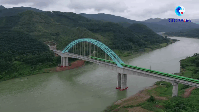 Cina: amplia ferrovie transfrontaliere con Paesi vicini per maggior cooperazione