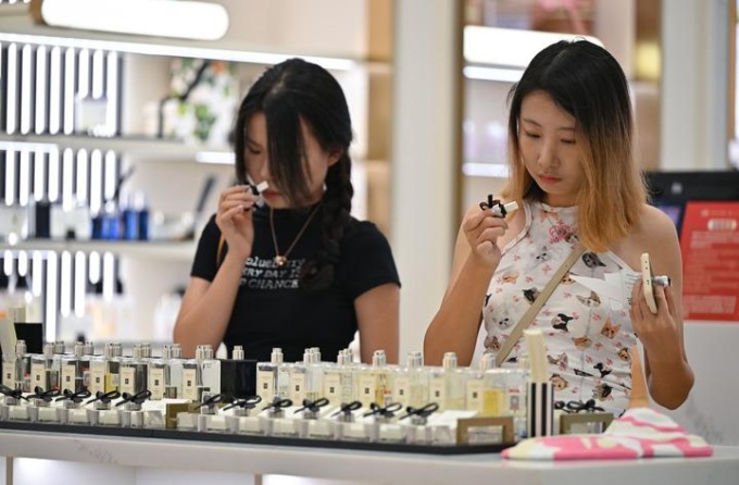 Cina: aumento delle vendite duty-free offshore a Hainan