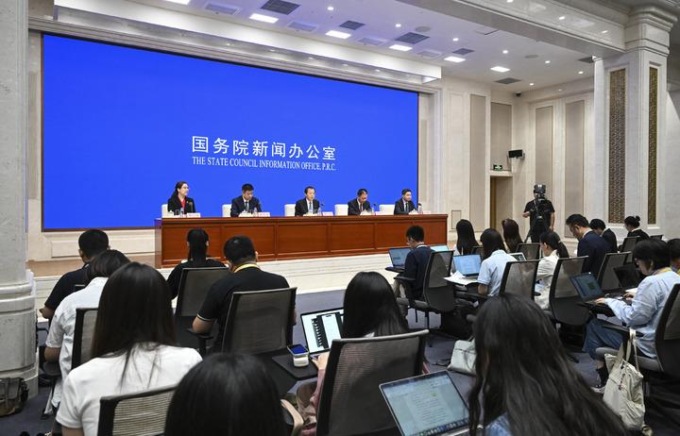 Cina: conferenza stampa su risultati nel rafforzamento trasporti nel 14mo piano quinquennale
