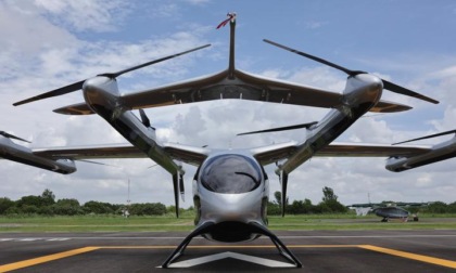 Cina: Jiangsu, consegna dell'eVTOL V2000CG CarryAll (2)
