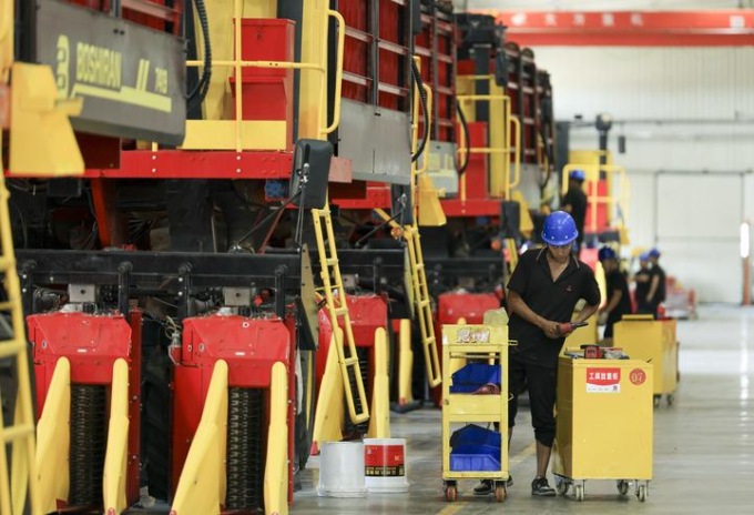 Cina: Xinjiang, Wusu sviluppa macchine per coltivazione del cotone (1)