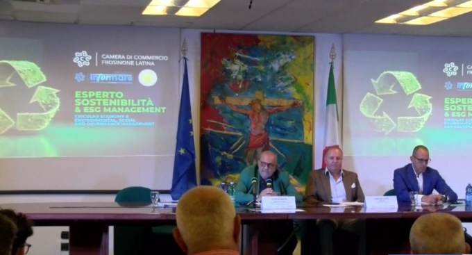 Sostenibilità ambientale ed economia circolare, la consegna degli attestati e borse di studio