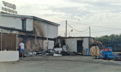 Incendio in un'azienda di allarmi