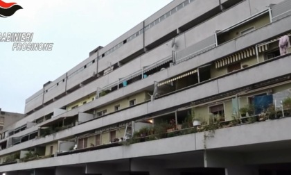 Giovane sequestrato e torturato per un debito di droga, tre arresti