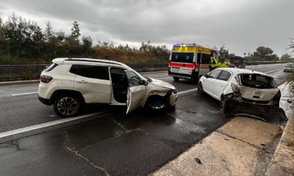 Incidente sulla Superstrada, due feriti