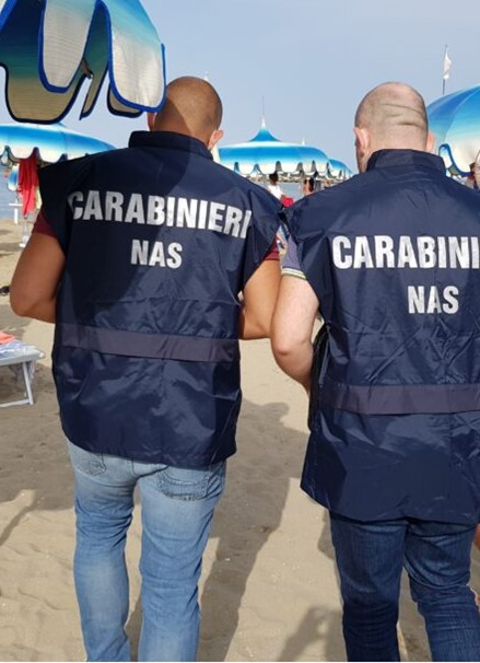 Blitz dei Nas, chiusi uno stabilimento balneare a Fondi e una palestra a Terracina