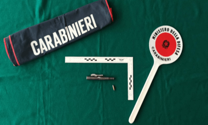 Trovata con una penna pistola, arrestata una venticinquenne