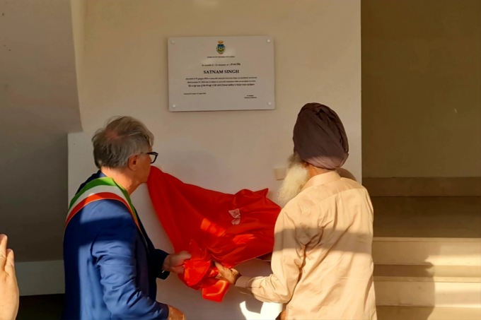 Intitolato a Satnam Singh il Centro di Accoglienza. Le immagini